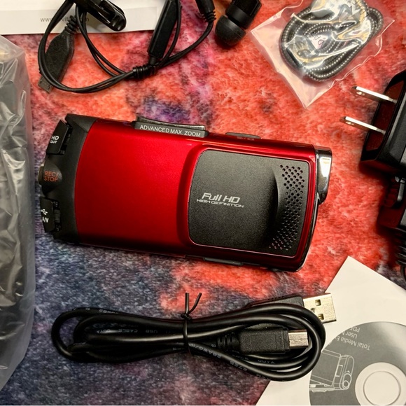 💜 Red Vivitar Full HD Camcorder NWOT - Picture 13 of 15